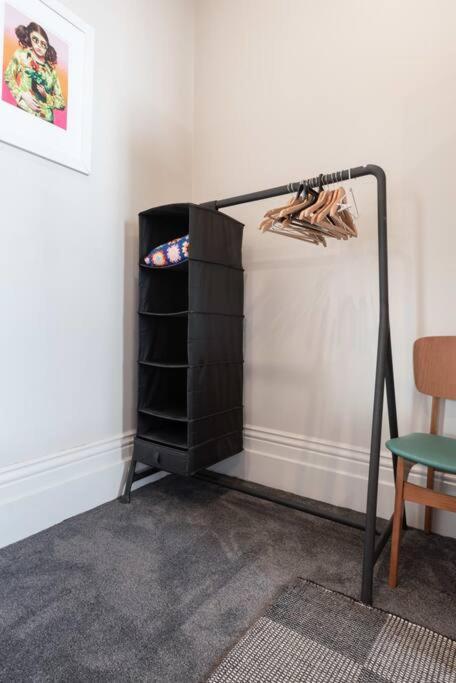 Generous Victorian Terrace In Cbd - Parking & Wifi Apartment Launceston Exterior photo